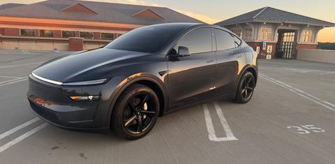 Tesla Model Y 2026