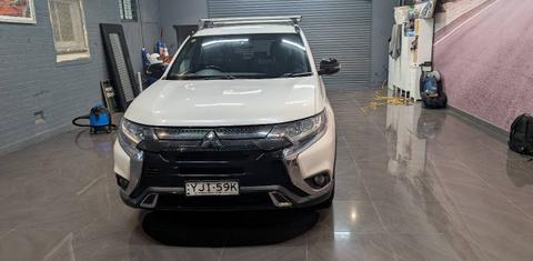 Mitsubishi OUTLANDER 2018