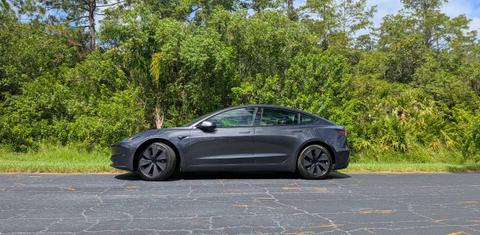 Tesla Model 3 2025