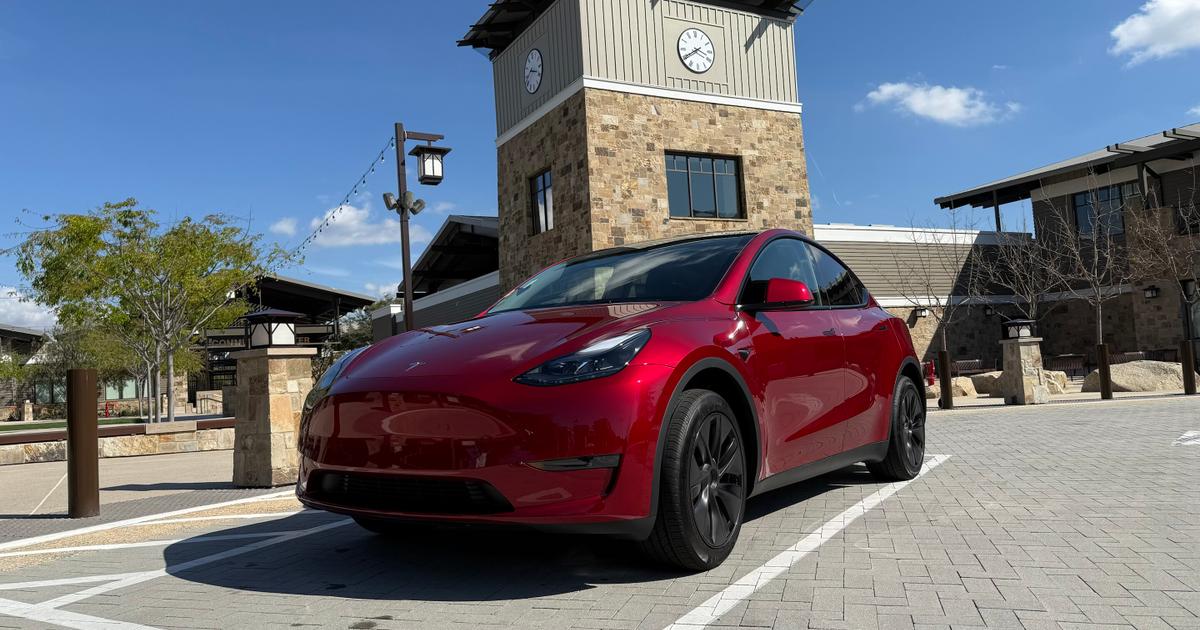 2025 Tesla Model Y in Lake Forest