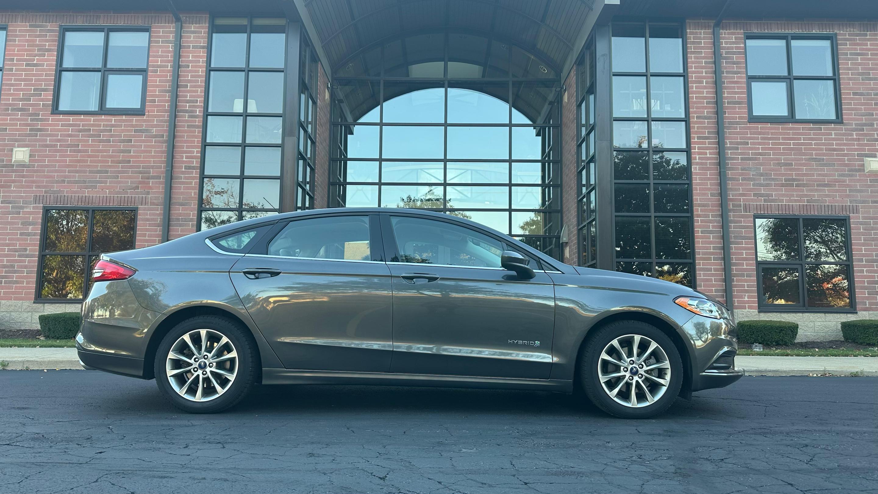 Ford Fusion Hybrid 2017 in Kentwood, MI