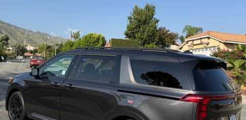 Kia Carnival Hybrid 2025