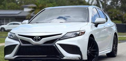 Toyota Camry 2021