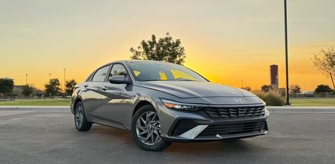 Hyundai Elantra 2025