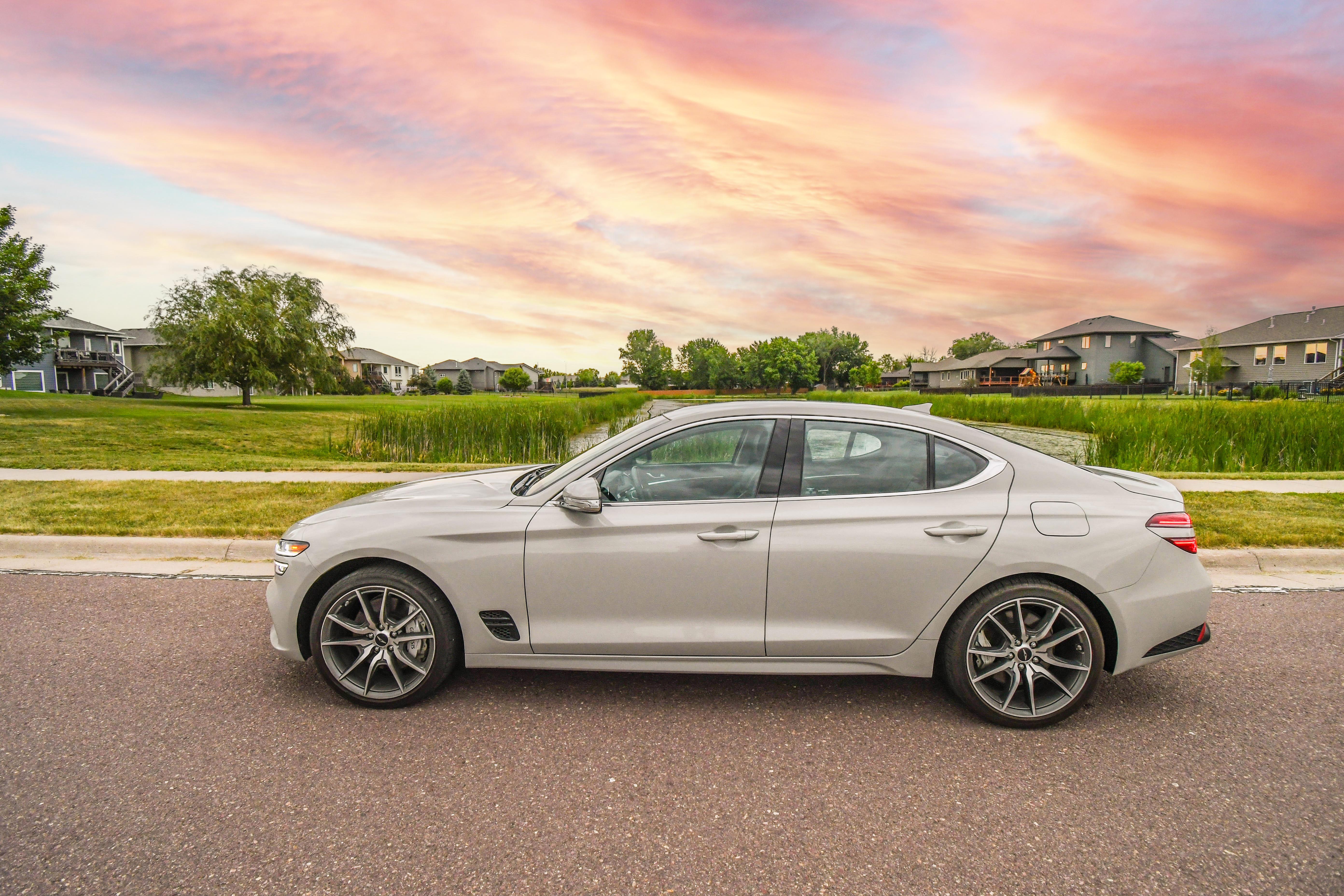 Genesis G70 2025 in Sioux Falls, SD
