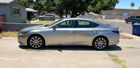 Lexus ES 2019