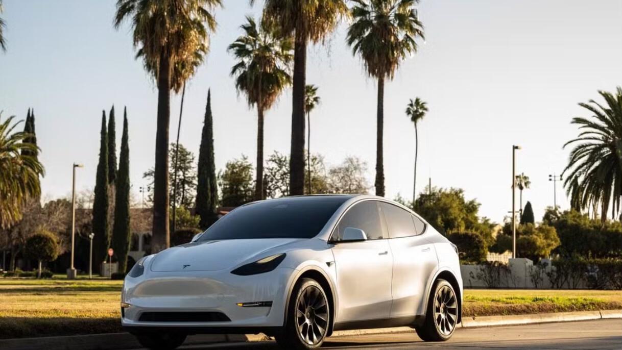 Tesla Model Y 2023 in 