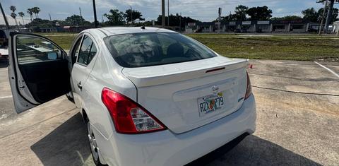 Nissan Versa 2016