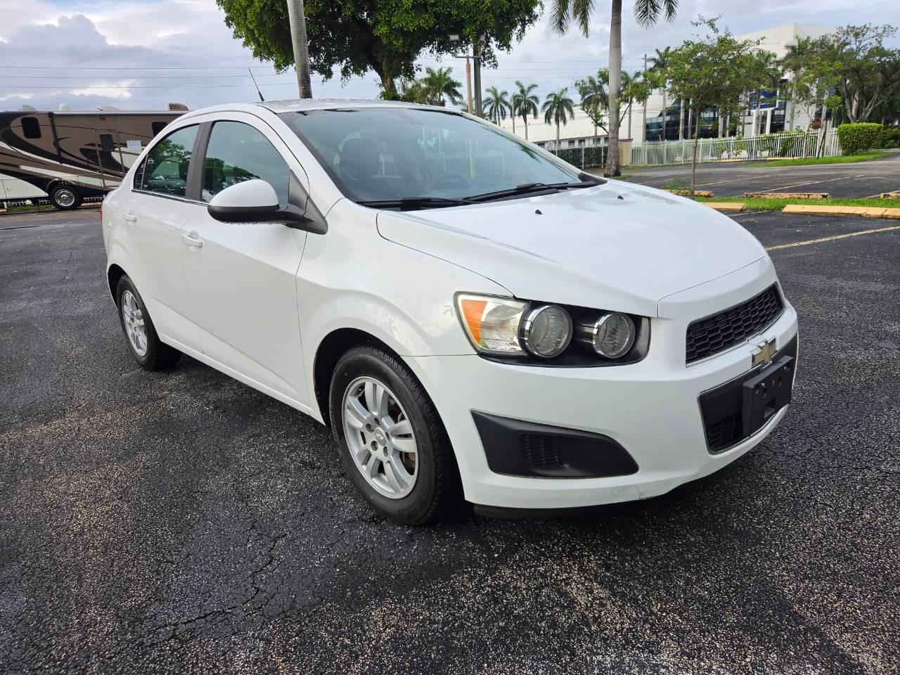 Chevrolet Sonic 2014 in 