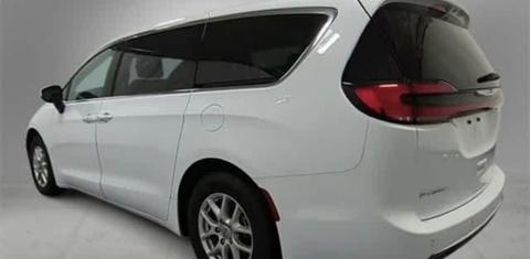 Chrysler Pacifica 2023