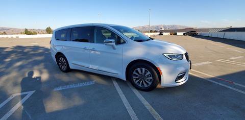 Chrysler Pacifica 2022