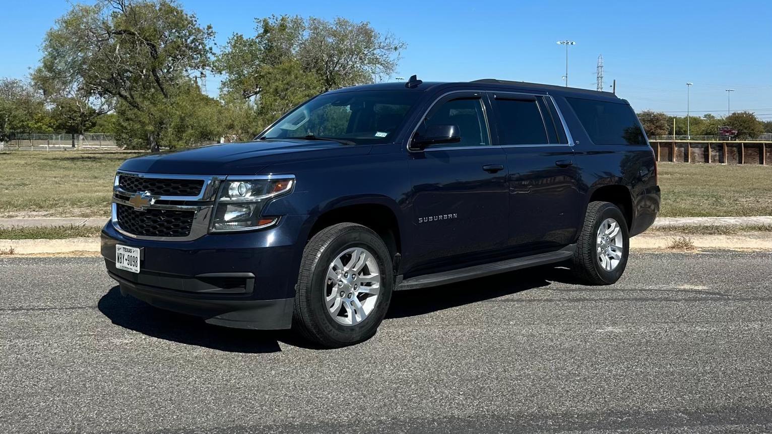 Chevrolet Suburban 2018 in San Antonio, TX