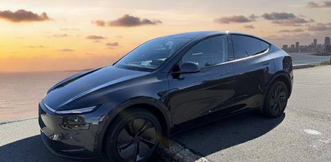 Tesla Model Y 2026