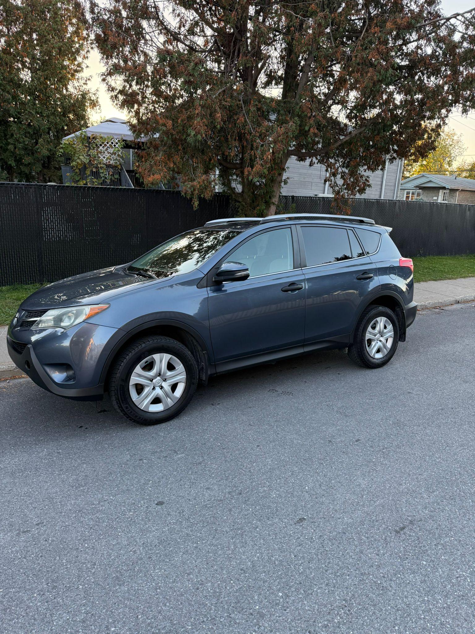 Toyota RAV4 2013 à 