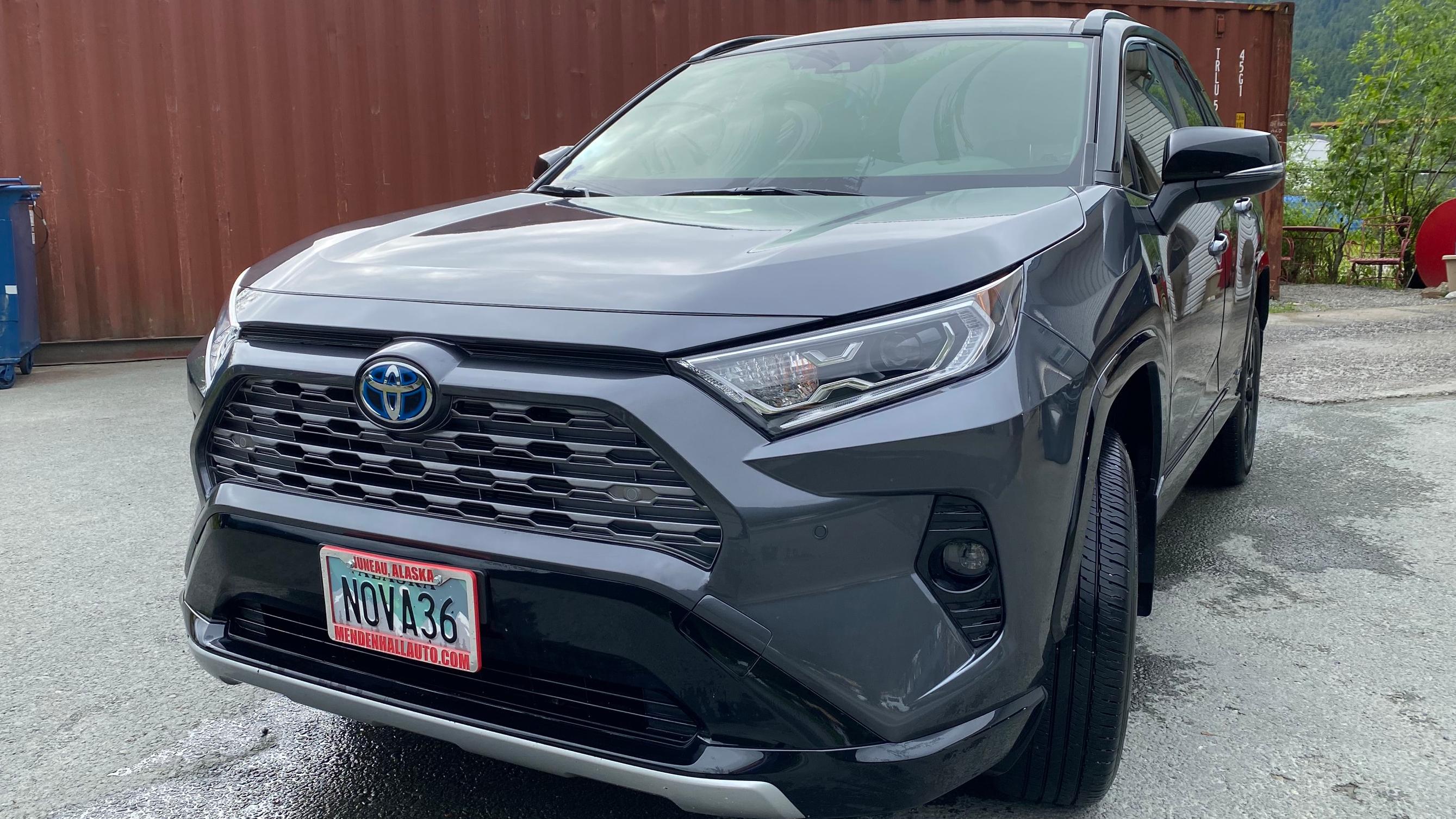 Toyota RAV4 Hybrid 2020 in Juneau, AK