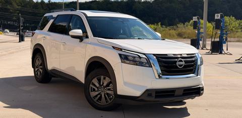 Nissan Pathfinder 2025