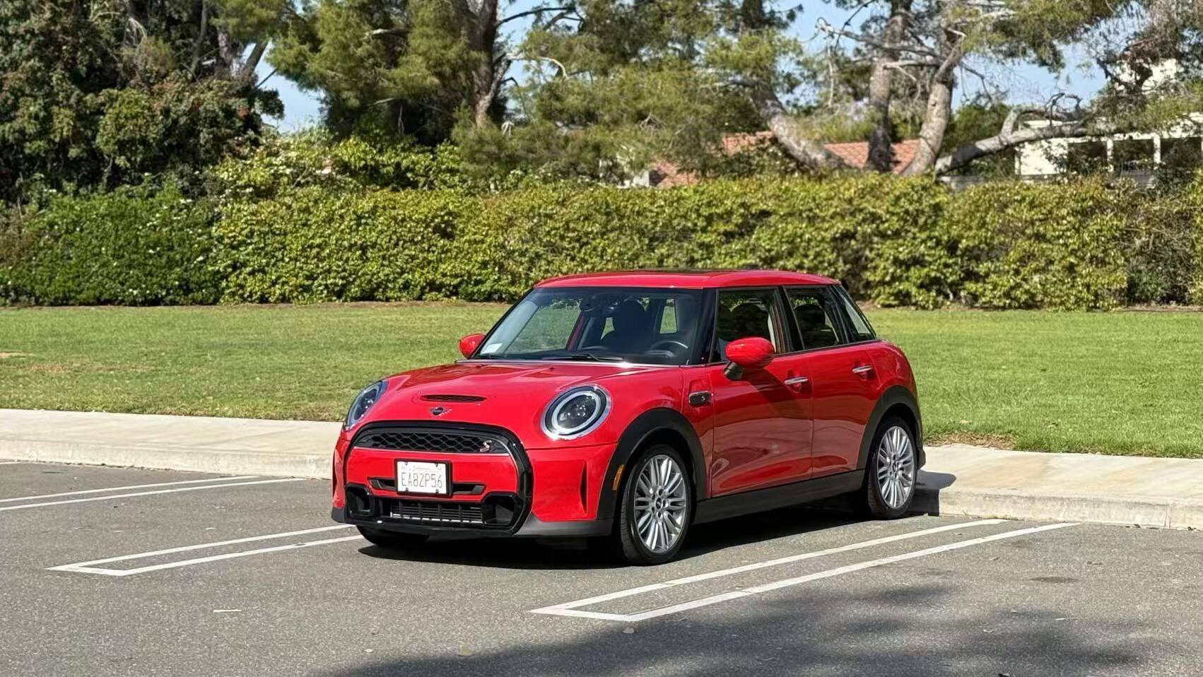 MINI Hardtop 4 Door 2024 in Costa Mesa, CA