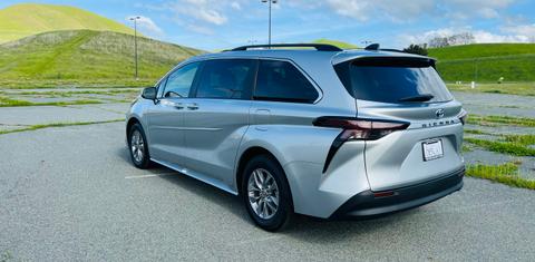 Toyota Sienna 2023