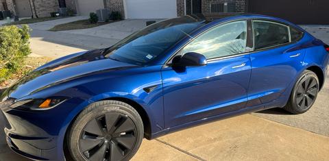 Tesla Model 3 2024