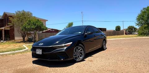 Hyundai Elantra Hybrid 2025
