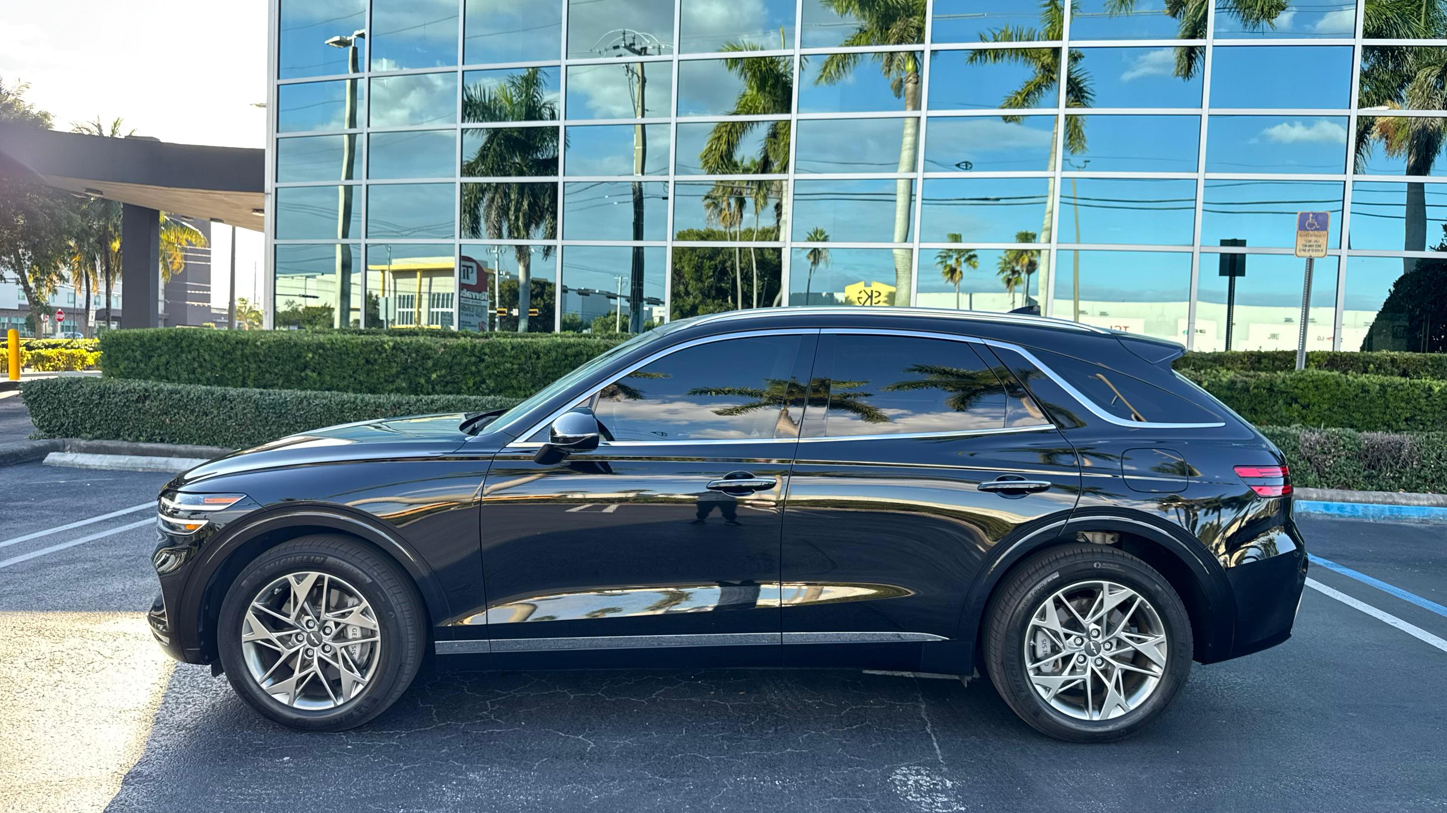 Genesis GV70 2025 in Miami, FL