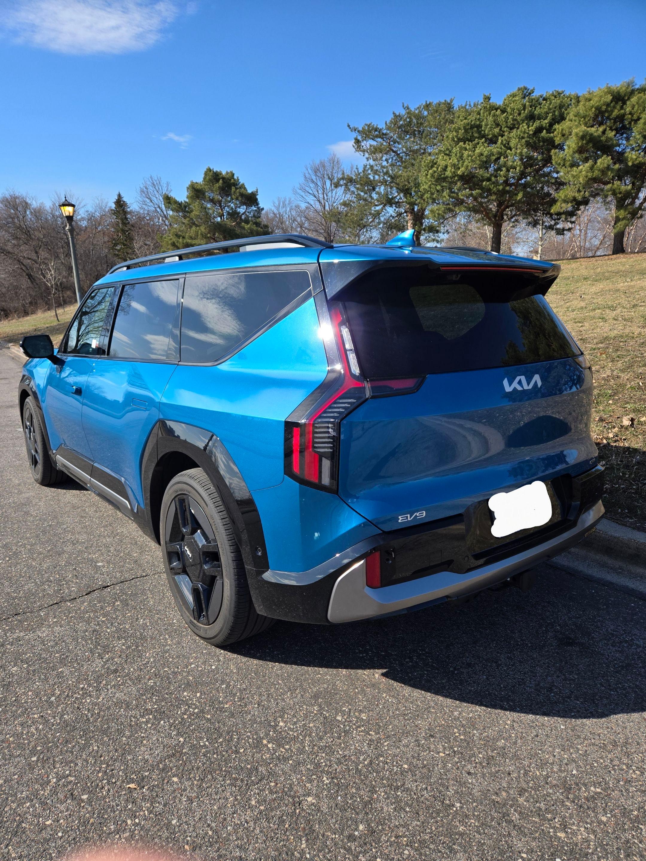 Kia EV9 2024 in Saint Paul, MN