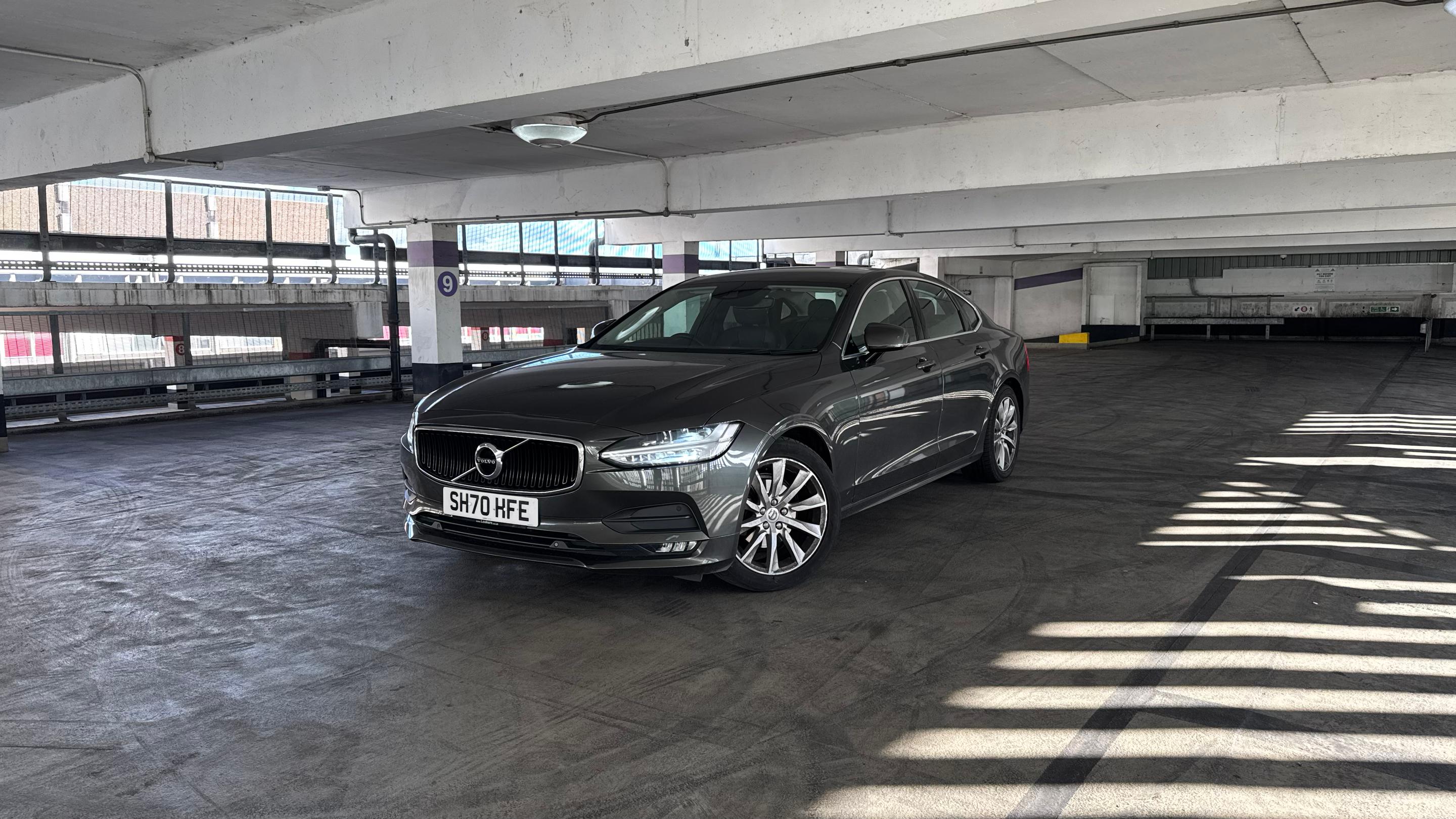 Volvo S90 2020 in London