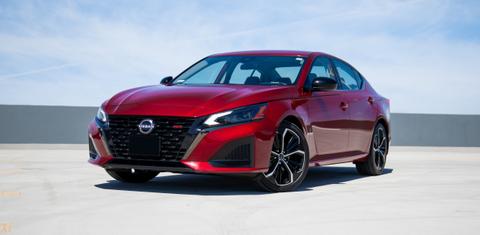 Nissan Altima 2023