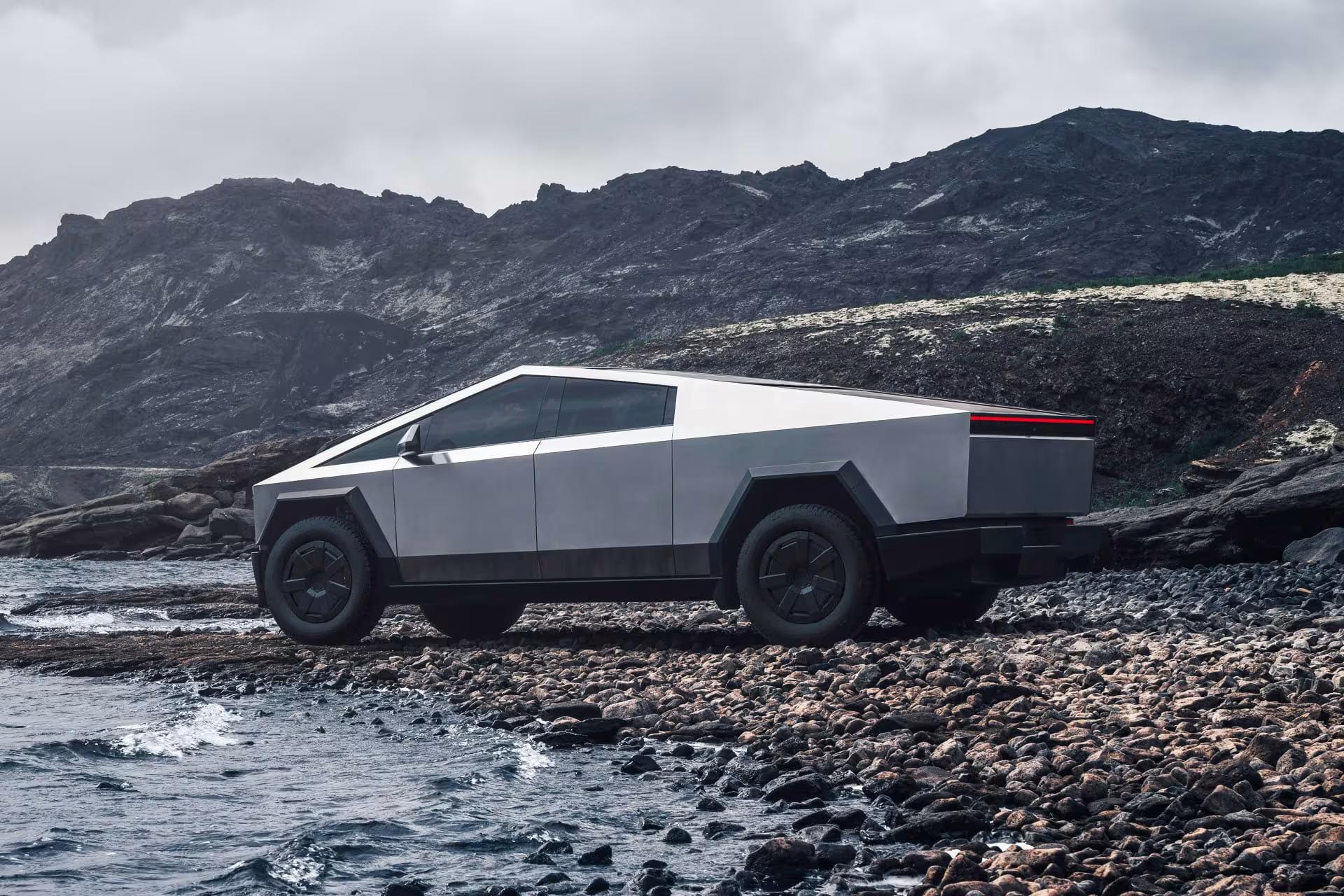 Tesla Cybertruck 2024 in 
