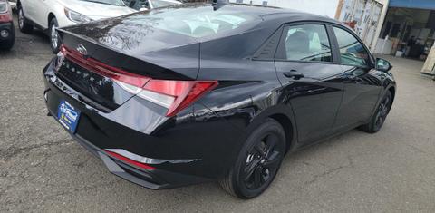 Hyundai Elantra 2022