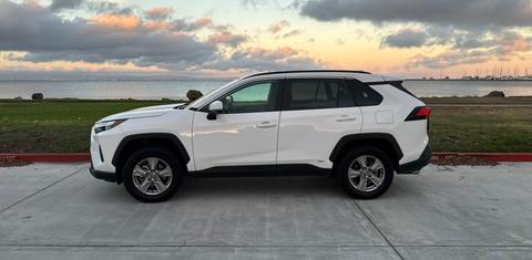 Toyota RAV4 Hybrid 2024