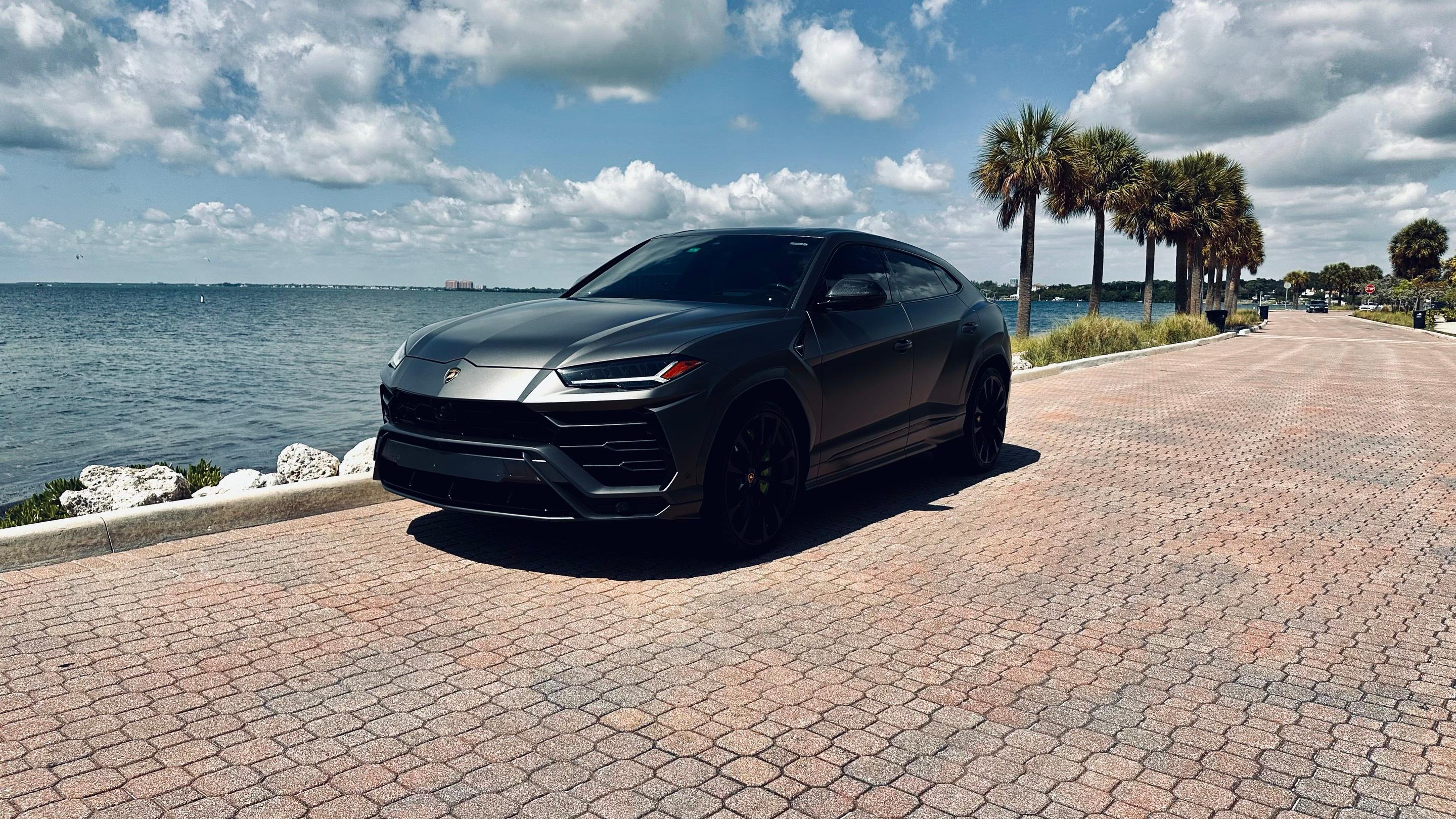 Lamborghini Urus 2022 in Miami, FL