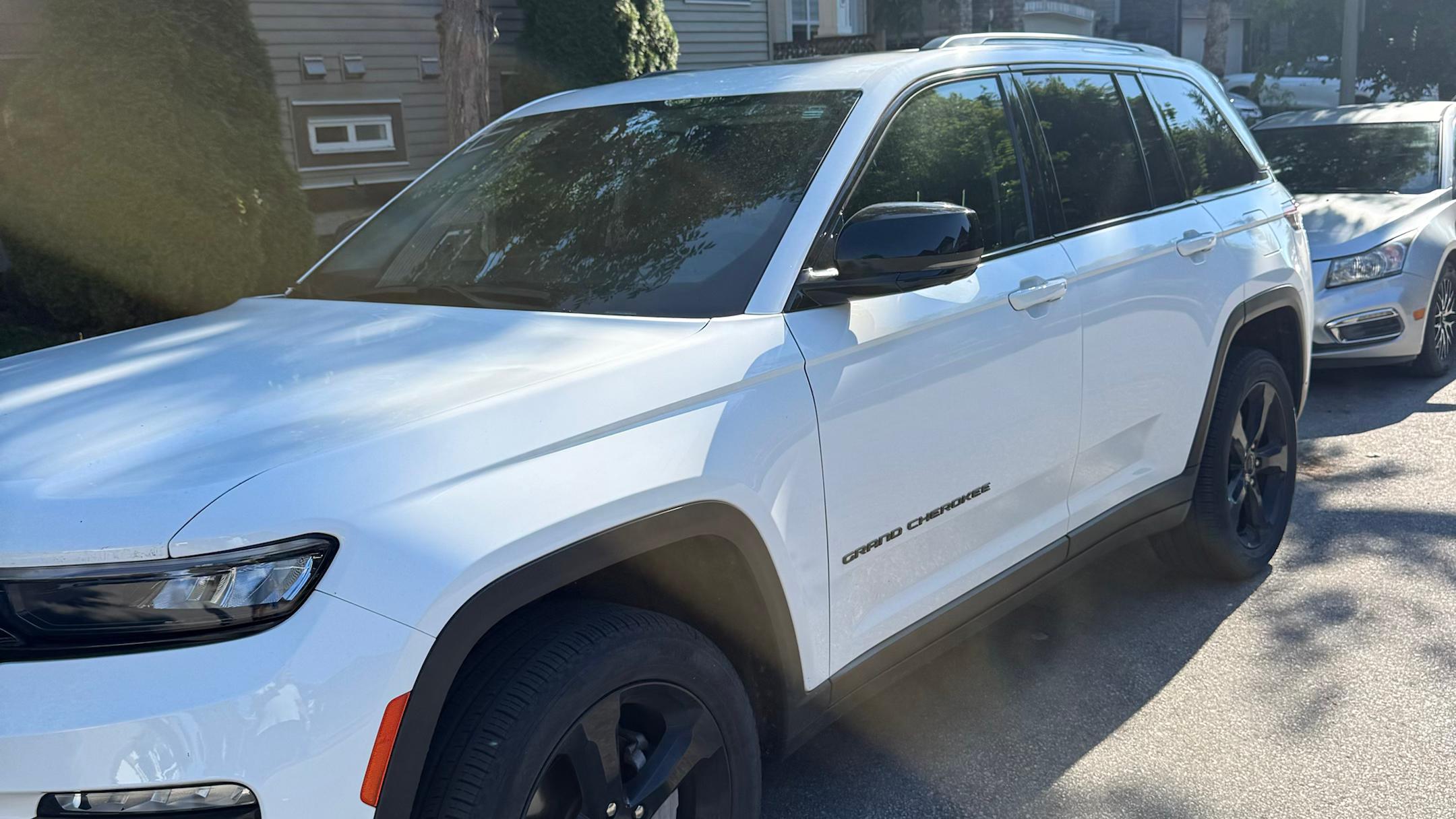 Jeep Grand Cherokee 2023 in Surrey, BC