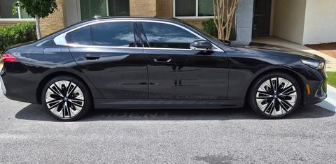 BMW i5 2024