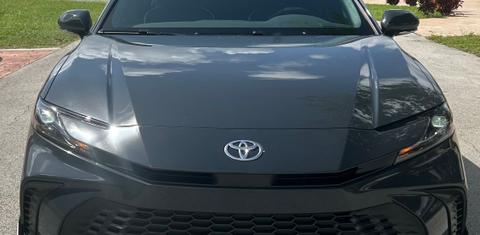Toyota Camry Hybrid 2025