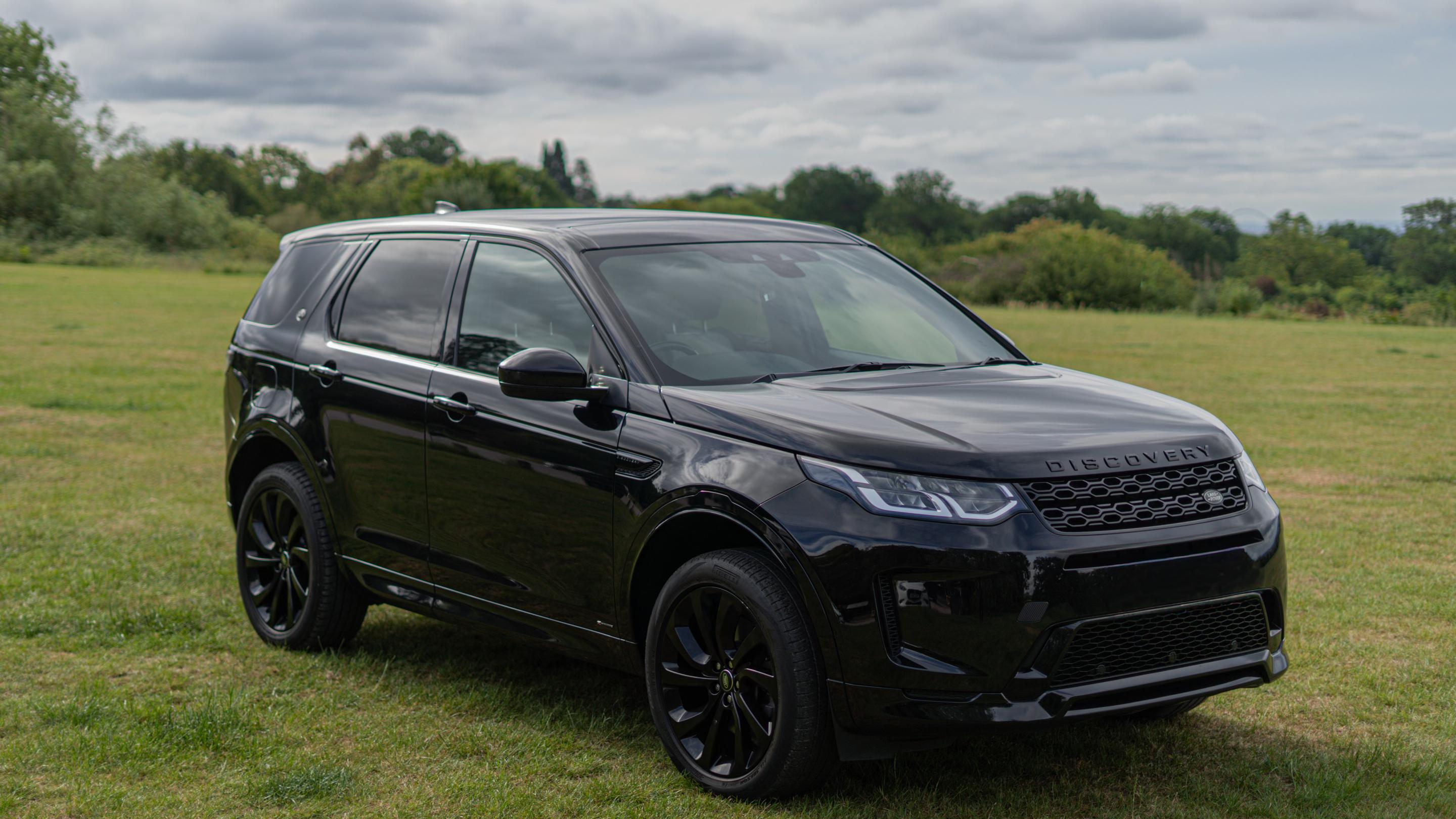 Land Rover Discovery Sport 2020 in Harrow