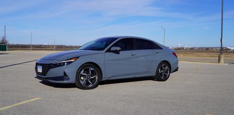 Hyundai Elantra 2023