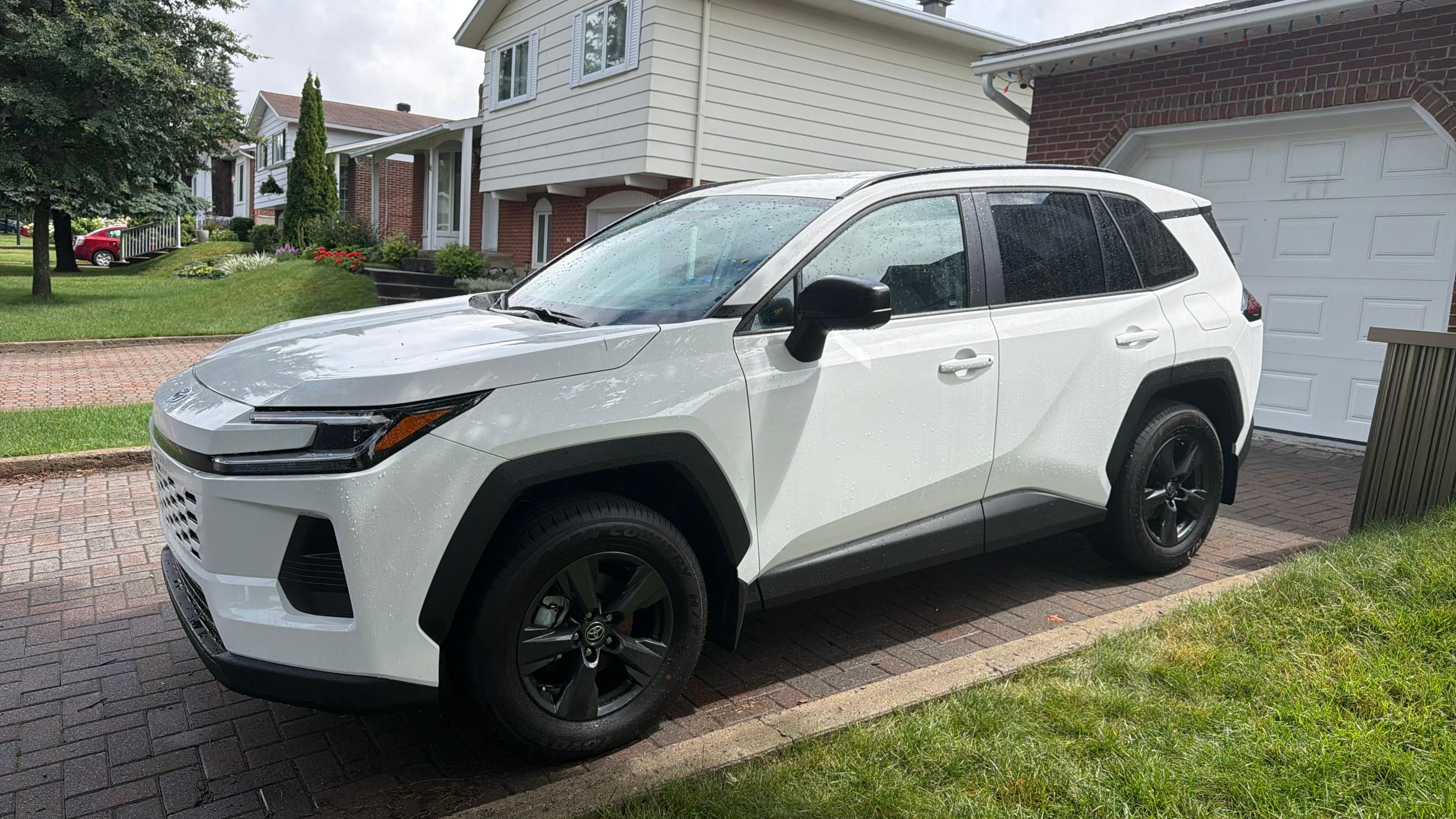 Toyota RAV4 Hybrid 2026 à Montréal, QC