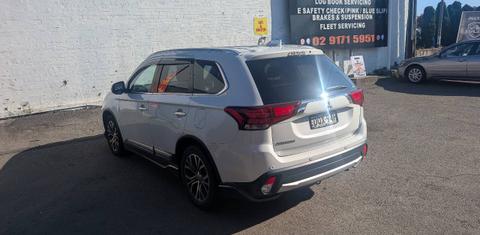 Mitsubishi OUTLANDER 2017