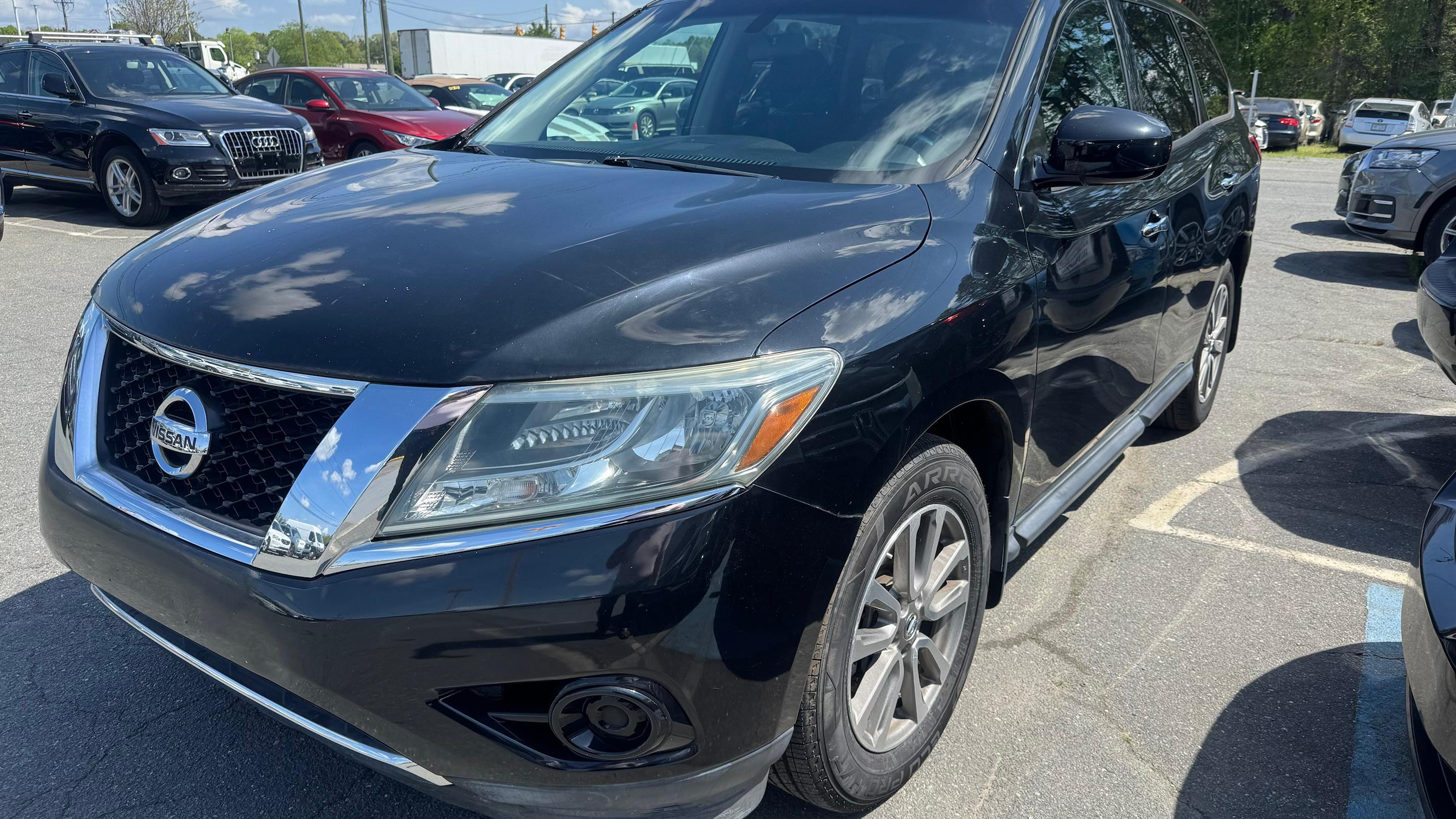 Nissan Pathfinder 2015 in 