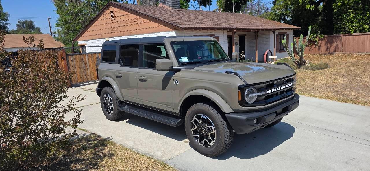 Ford Bronco 2025 in Riverside, CA