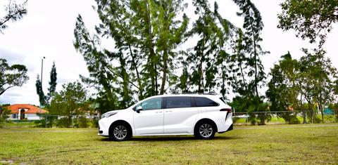 Toyota Sienna 2026
