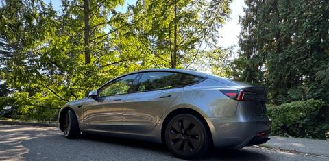 Tesla Model 3 2024