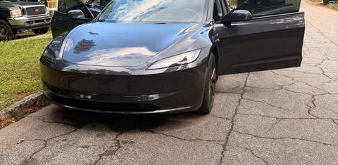 Tesla Model 3 2024