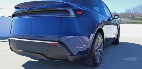 Tesla Model Y 2026