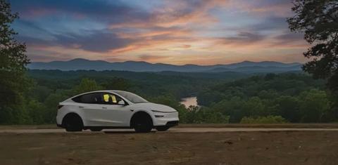 Tesla Model Y 2026