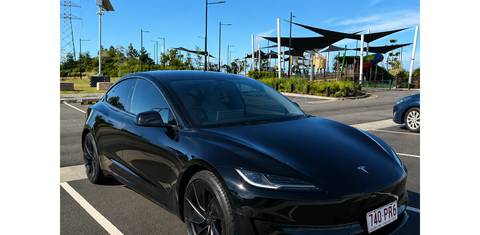 Tesla MODEL 3 2024