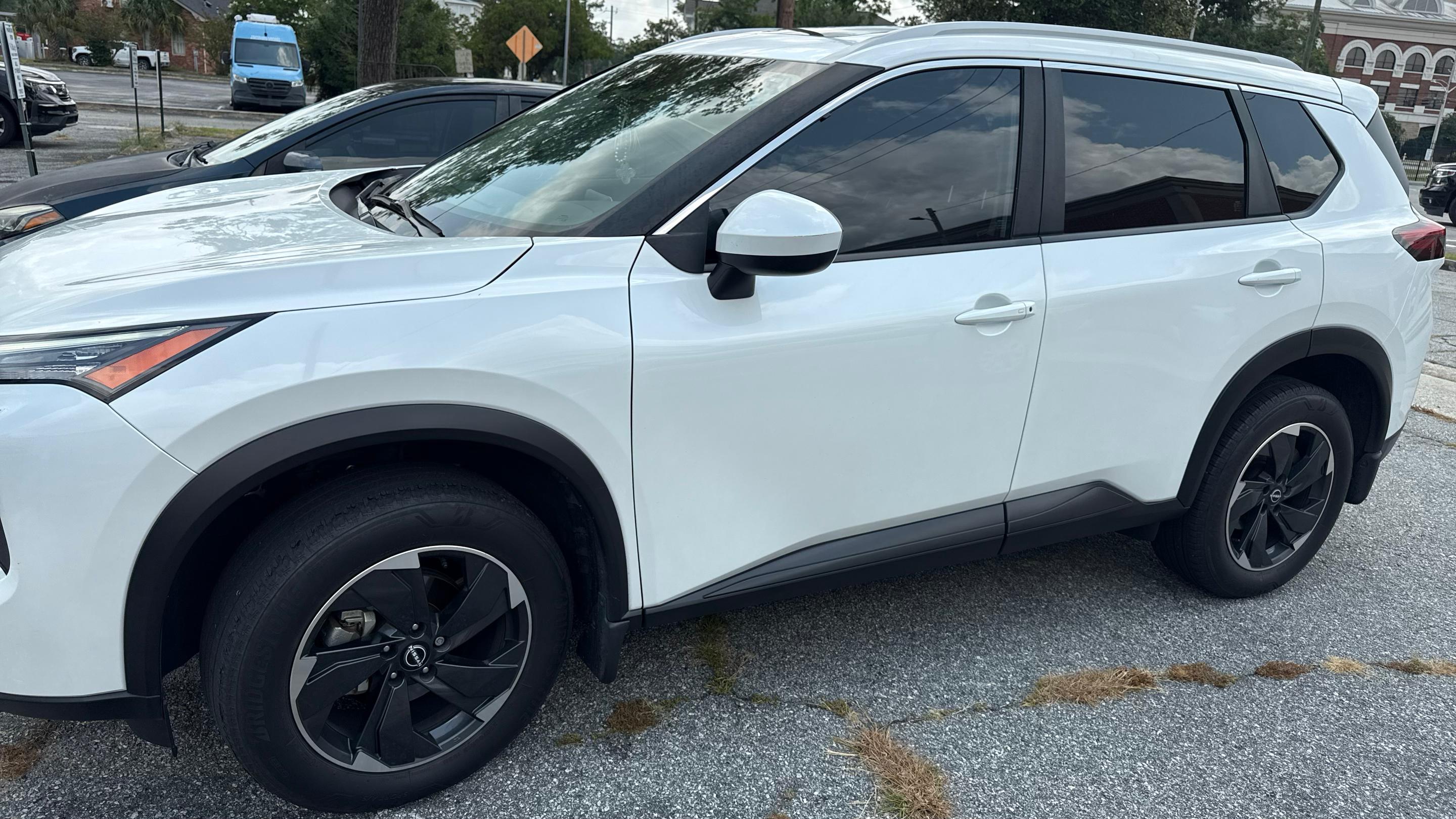 Nissan Rogue 2024 in Ray City, GA