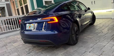 Tesla Model 3 2024