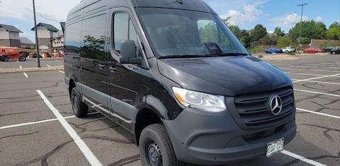 Mercedes-Benz Sprinter 2025